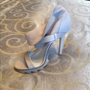 Never Worn Tan Suede Camilla Skovgaard Heels